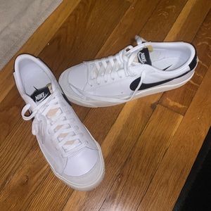 Women’s Nike Blazer Low '77
